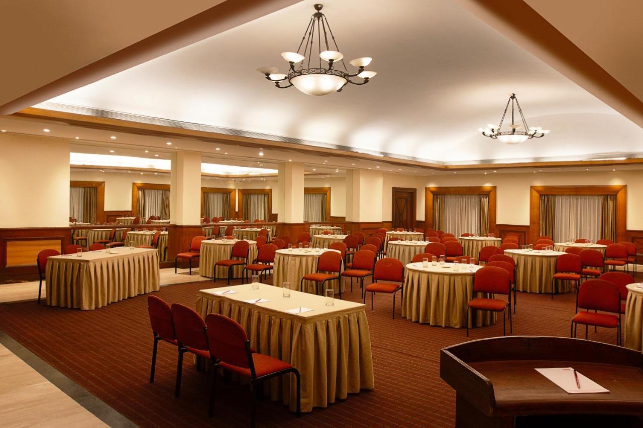 The Classique Club Bombaj Zewnętrze zdjęcie